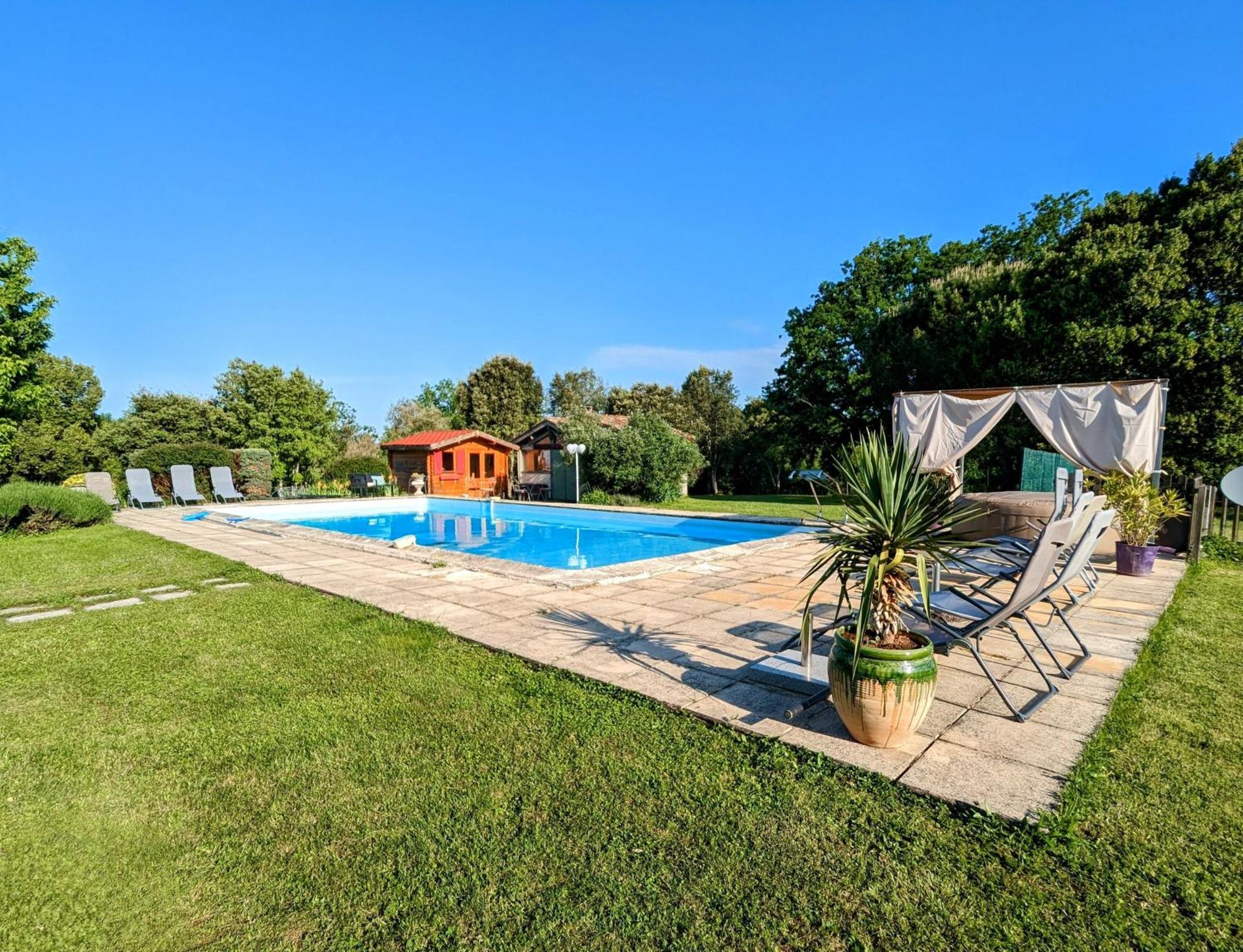 Hotel La Borie Du Chevrier Sainte-Croix-de-Beaumont Exteriér fotografie